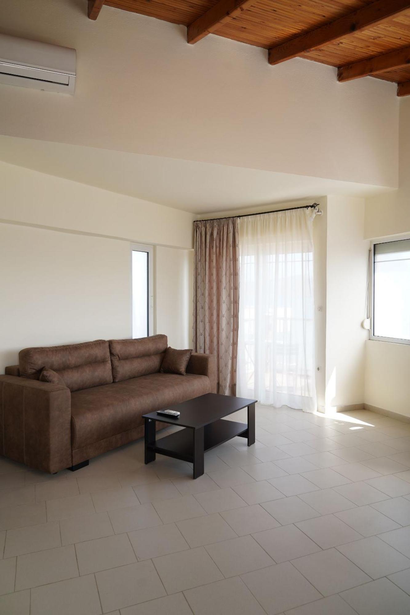 Cozy Corner Vs Beachfront Сталос Экстерьер фото